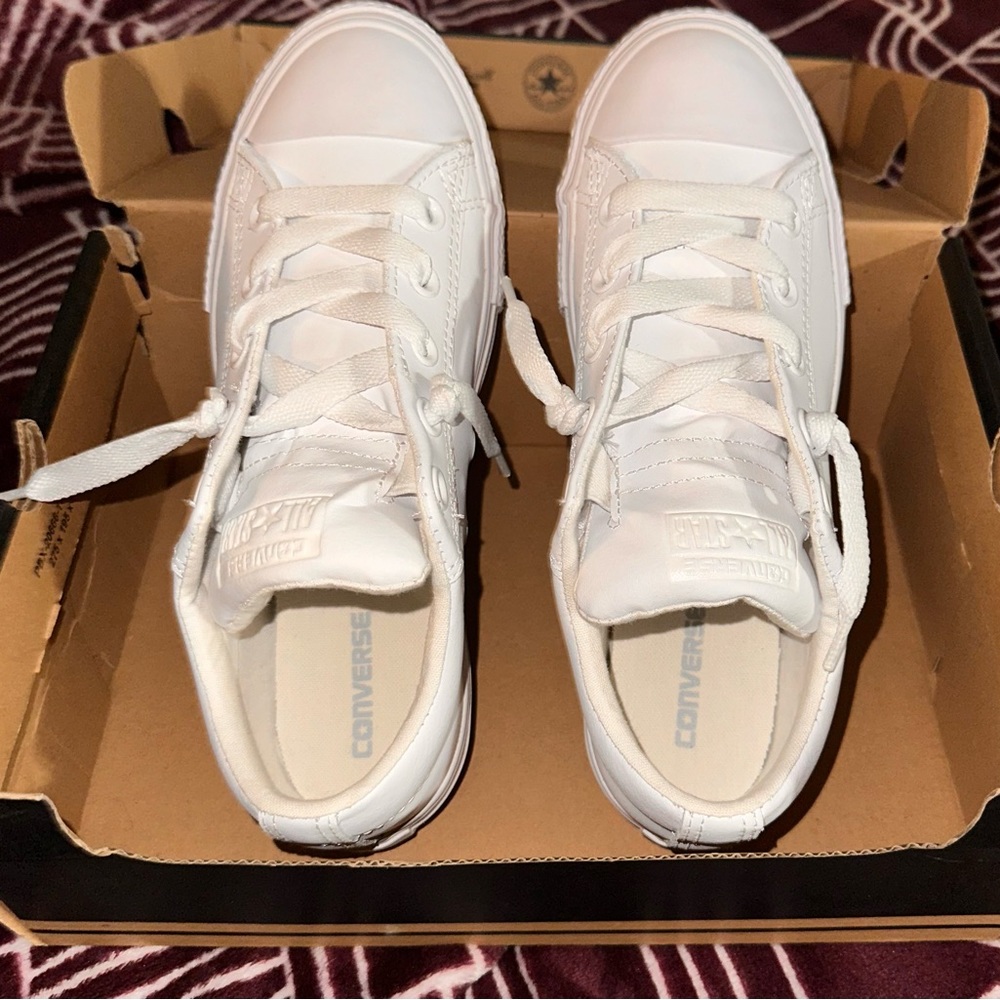 Brand New Leather Converse Size 4 $60